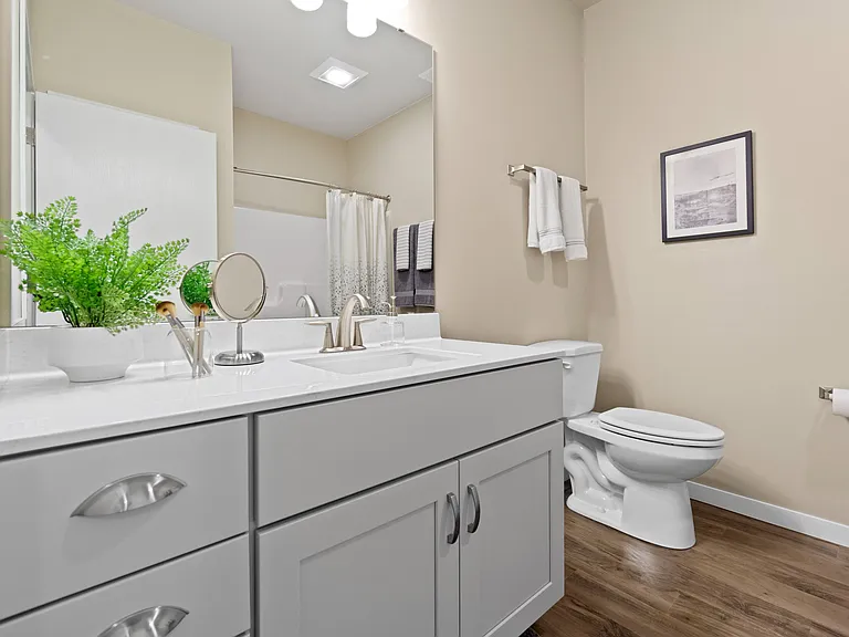 High Bluff Bathroom