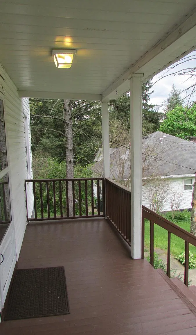 1314 Chappel Avenue — Photo 2