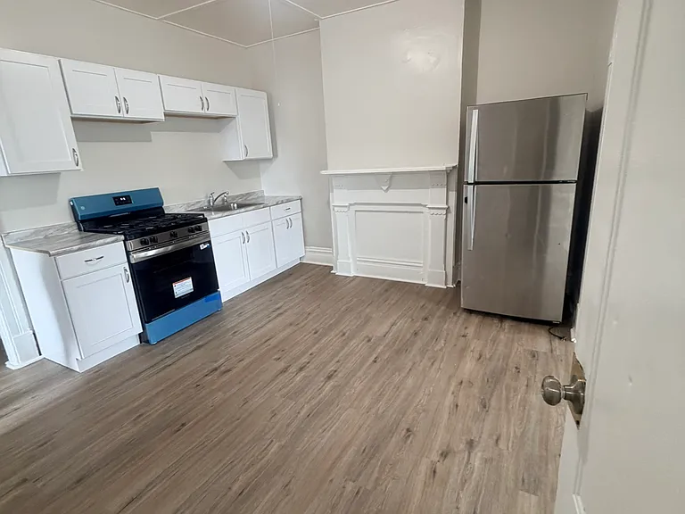 503-505 5th Ave #2 — Photo 3