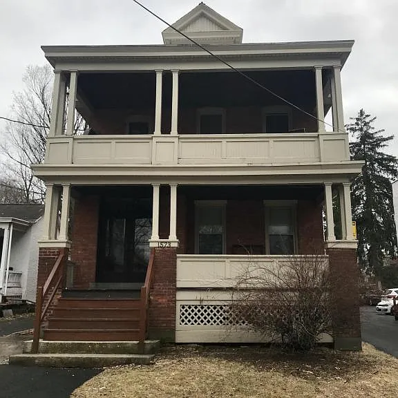 1573 Tibbits Ave — Photo 7