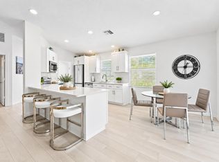 8282 Old Forest Rd, Palm Beach Gardens, FL 33410