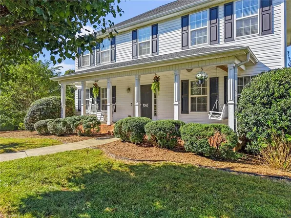 1040 Wellesley Place Dr, Lewisville, NC 27023