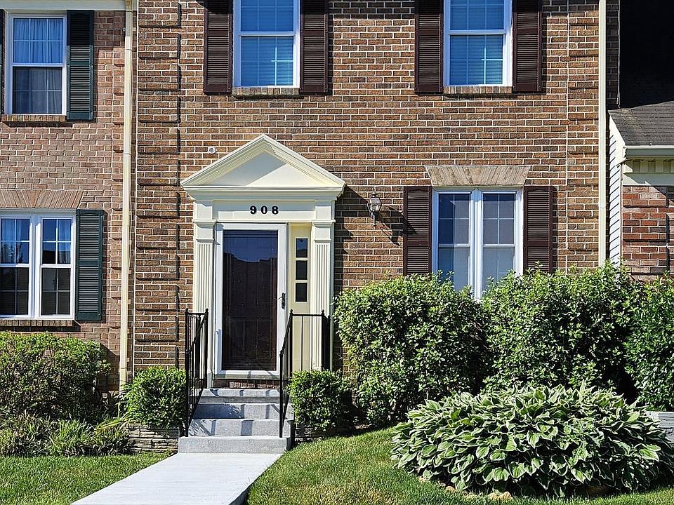 1st image of 908 Chesney Ln
