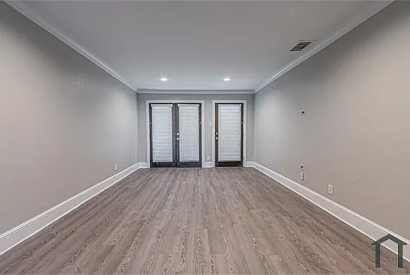 7770 Meadow Rd #202 — Photo 3