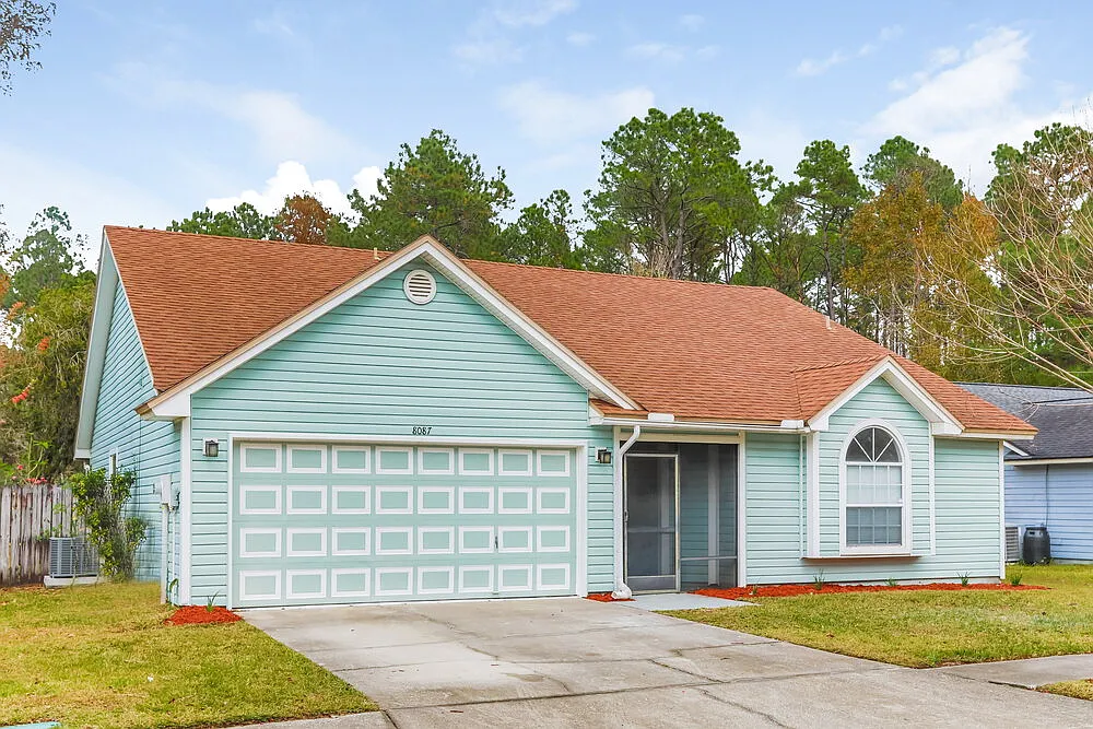 3 bed, 2.0 bath, 1475 sqft, $2,680 — Photo 1