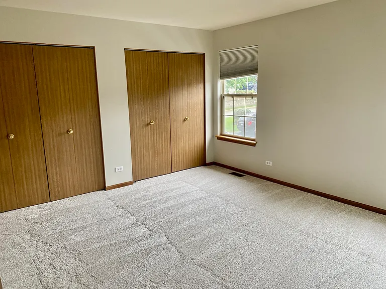 214 Stoneybrook Ln — Photo 13