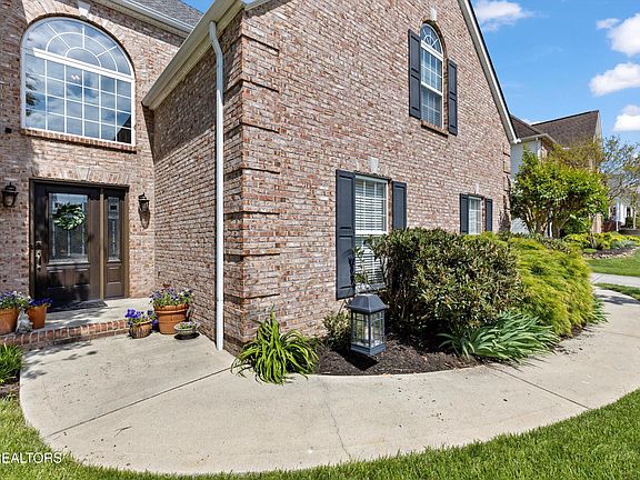 2nd image of 12705 Coral Reef Cir