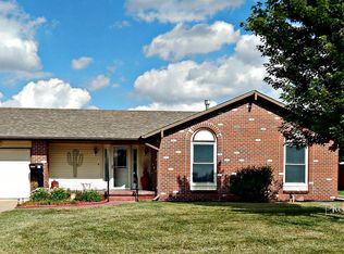 810 Vernon Dr, Larned, KS 67550