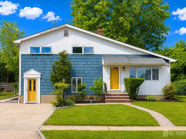 8 Stony Rd, Edison, NJ 08817