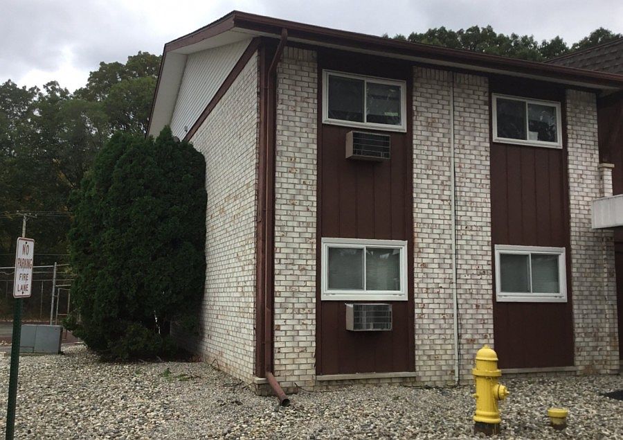 2nd image of 7650 Woodview St APT 3