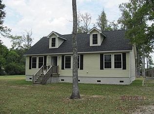 143 Elnora Jones Rd, Beaufort, NC 28516