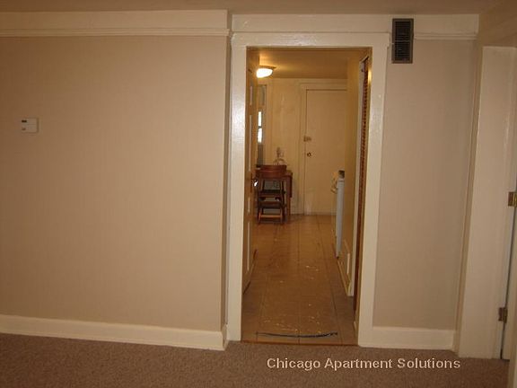 3rd image of 1717 W Barry Ave #1