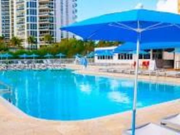 19201 Collins Ave #441, North Miami Beach, FL 33160