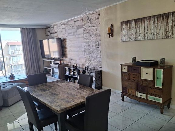 2nd image of 1600 Tallwood Avenue #404