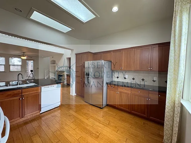 4123 W Cherry Tree Ln — Photo 4