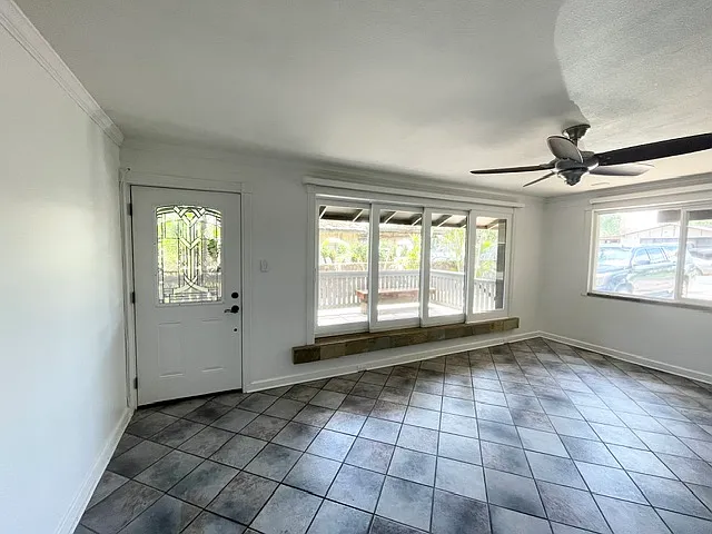 3 bed, 1870 sqft, $3,900 — Photo 2