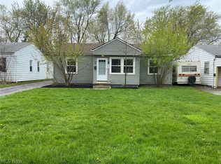 2508 Greenvale Rd, Cleveland, OH 44121