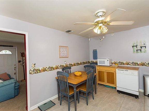 4th image of 2473 Avenue A SW