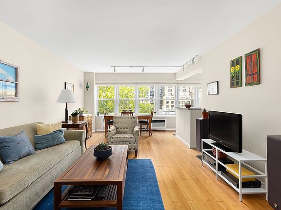 2nd image of 120 E 36th St APT 8A