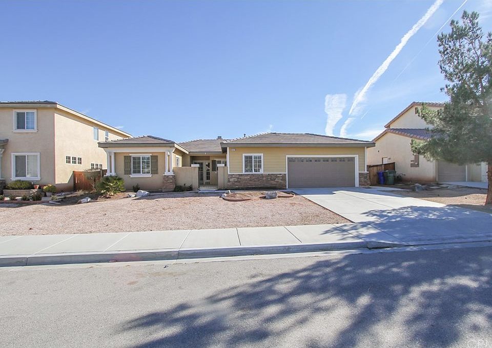 2nd image of 13075 Whispering Creek Way