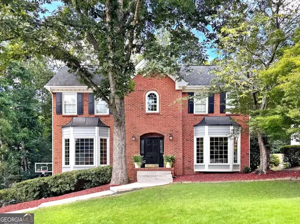 340 S Satinwood Pl, Roswell, GA 30076