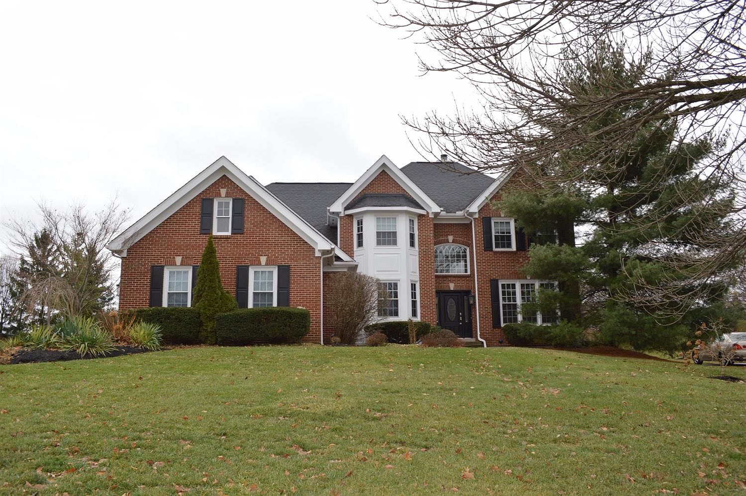 7696 Legendary Ln, West Chester, OH 45069 | Zillow