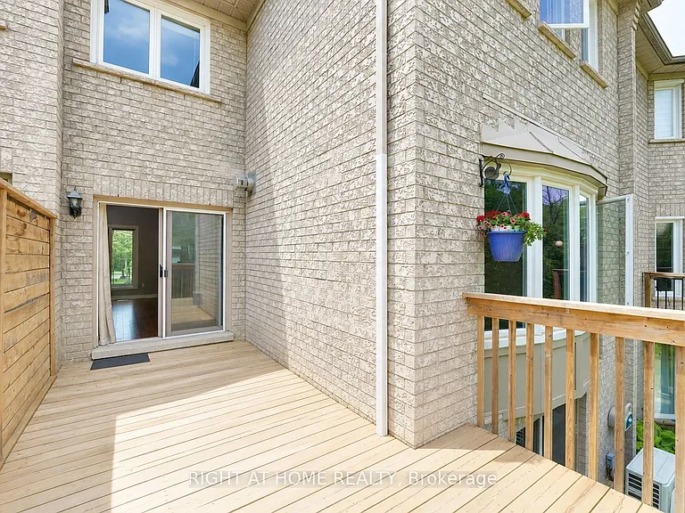 2233 Rockingham Dr — Photo 33