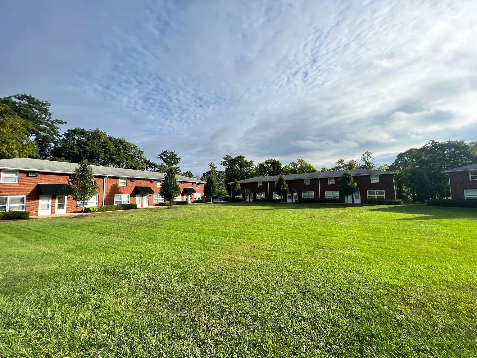 Stone Villa Court Townhomes — Photo 1