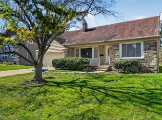 2606 Larchmont Rd, Beachwood, OH 44122
