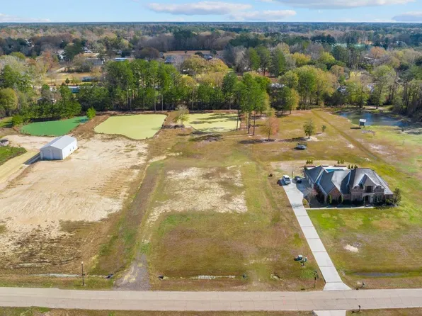 34316 Quarter Horse Ln, Walker, LA 70785