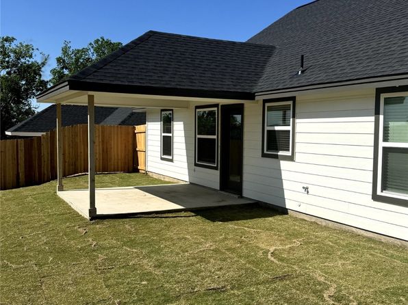 608 N Mill St, Weatherford, TX 76086