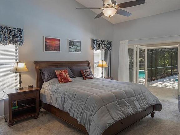 2nd image of 3694 Woodridge Pl