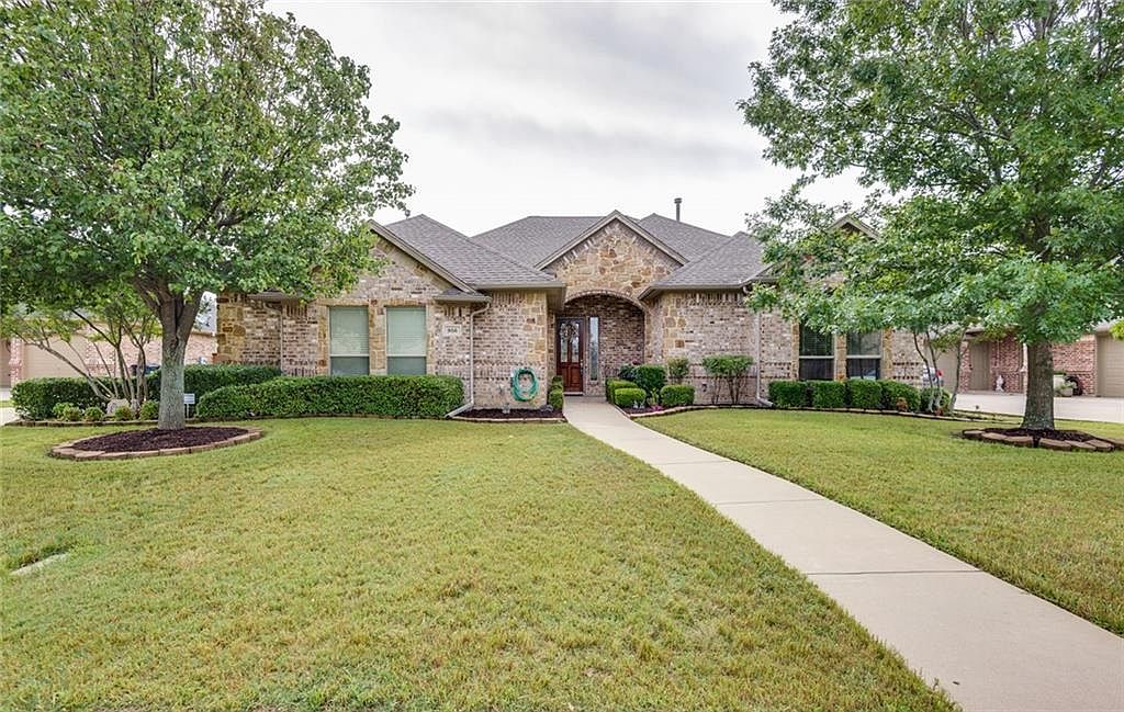 956 Thomas Crossing Dr, Burleson, TX 76028 Zillow