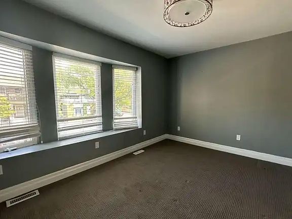 5th image of 1531 Queen St E #1A