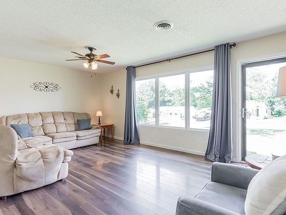 2nd image of 4407 Kensington Ave