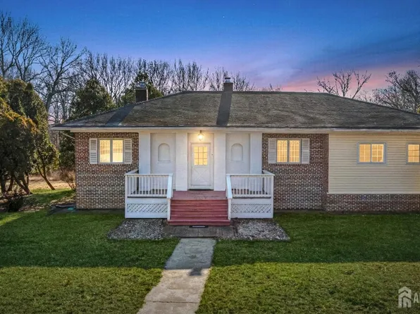 321 Manalapan Rd, Spotswood, NJ 08884