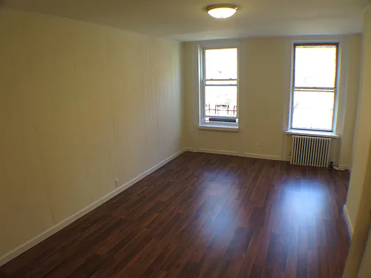 Rented by Glasser Realty LLC | media 19