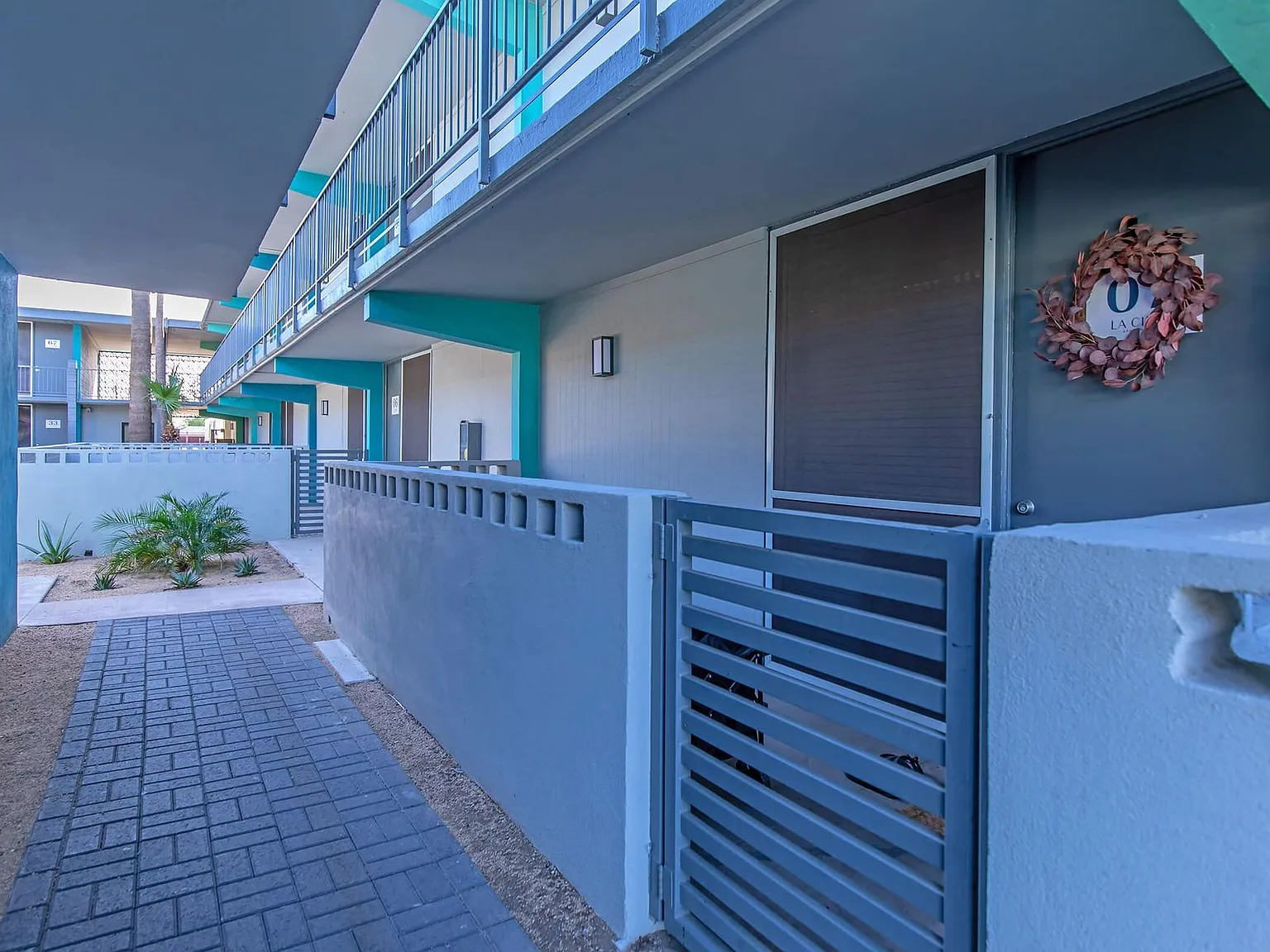 La Cima Apartments — Photo 4