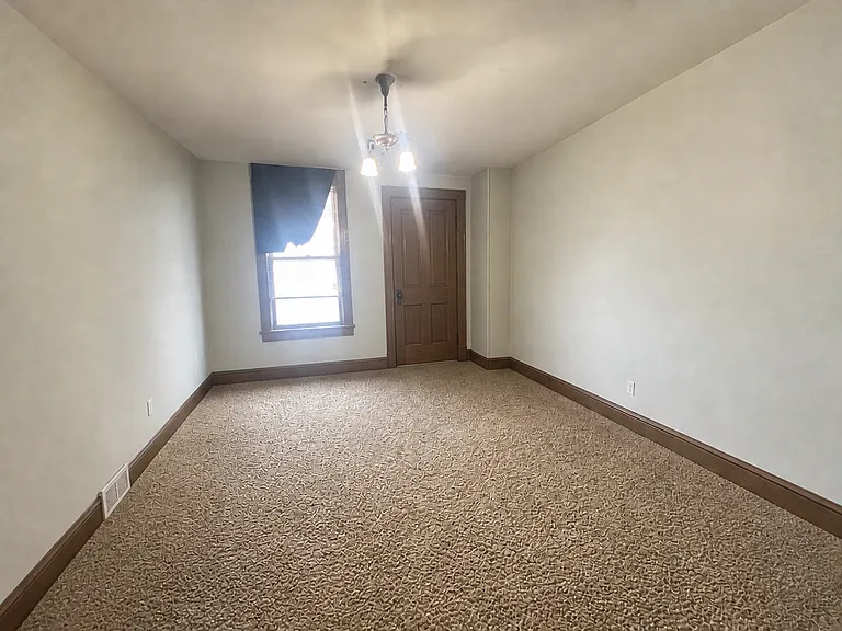 320 Alabama St — Photo 12