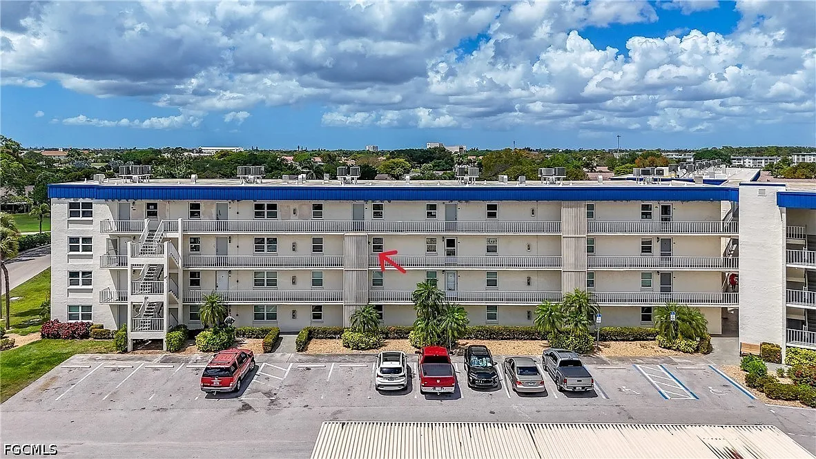 2 bed, 2.0 bath, 891 sqft, $2,700 — Photo 1