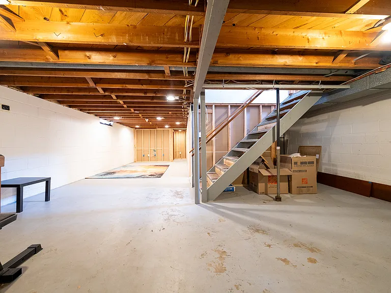 9433 Chicago Ave S — Photo 23