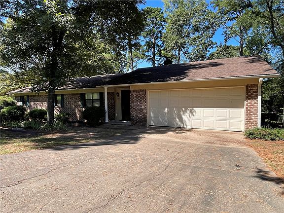 2nd image of 107 Sunset Dr