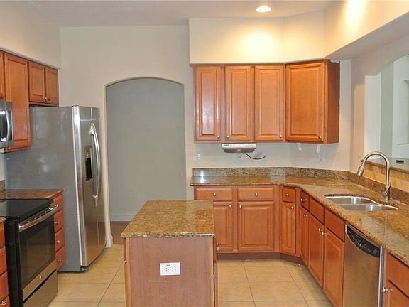 4th image of 1303 Verde Dr APT 3