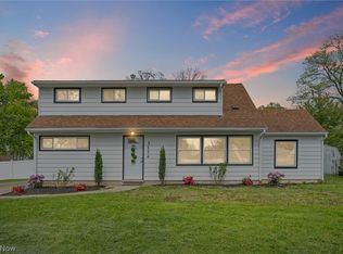 3154 Prior Dr, Cuyahoga Falls, OH 44223