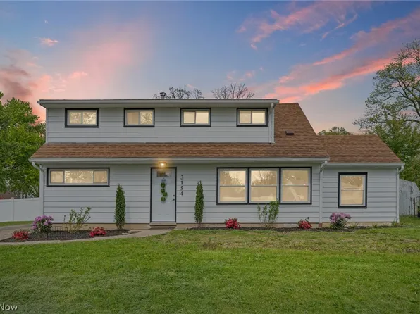 3154 Prior Dr, Cuyahoga Falls, OH 44223