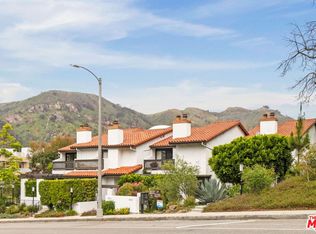 1559 Palisades Dr, Pacific Palisades, CA 90272