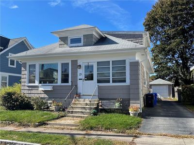 25 Elinora St E, Riverside, RI, 02915