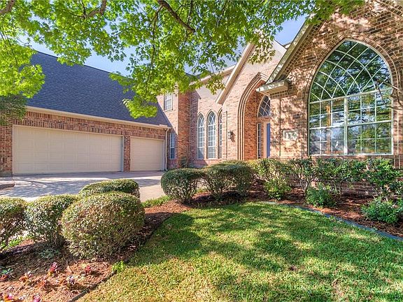 2nd image of 906 Hills Creek Dr