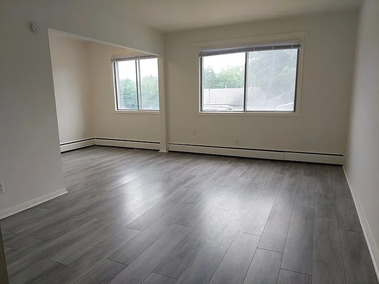 Central Flats — Photo 6