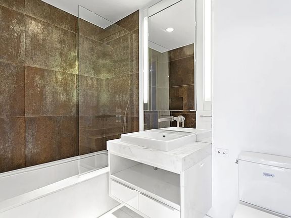 4th image of 133 W 22nd St APT 5